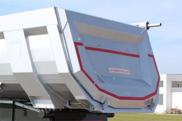 OPTIONAL: Außenliegende Rückwand - dadurch ist ein höheres Ladevolumen gewährleistet